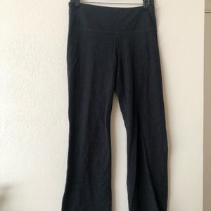 Heather gray yoga pants NEVER WORN